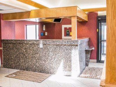 Hotel Country & By Radisson, Muskegon, Mi