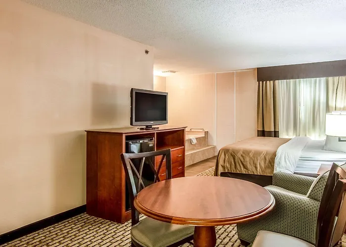 Country Inn & Suites By Radisson, Muskegon, Mi