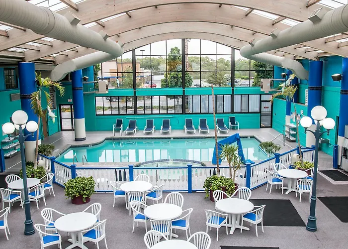 Country Inn & Suites By Radisson, Muskegon, Mi