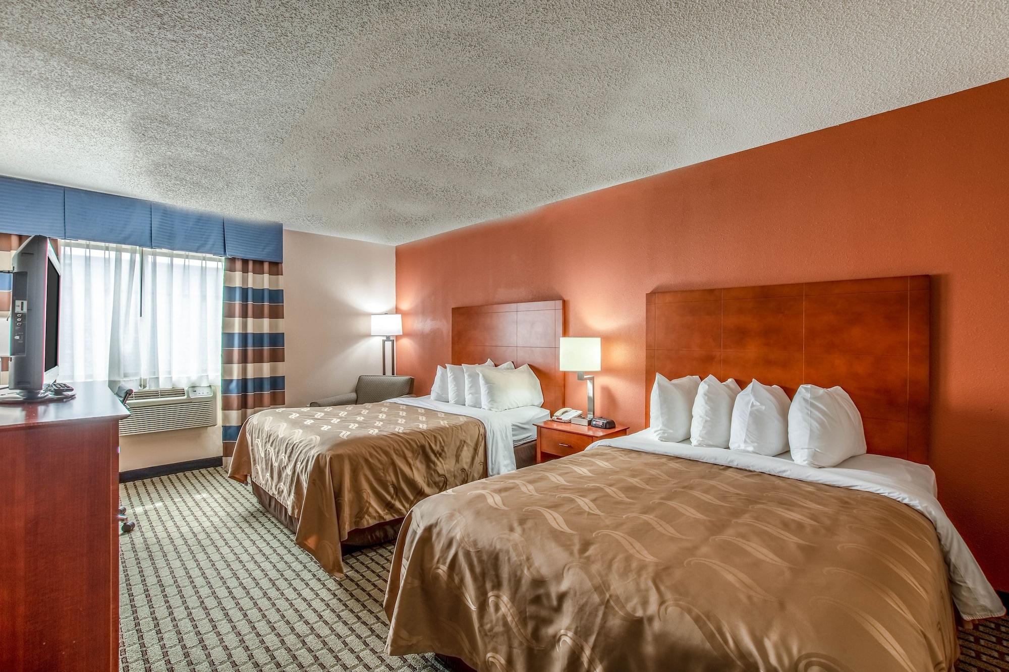 Country & By Radisson, Muskegon, Mi