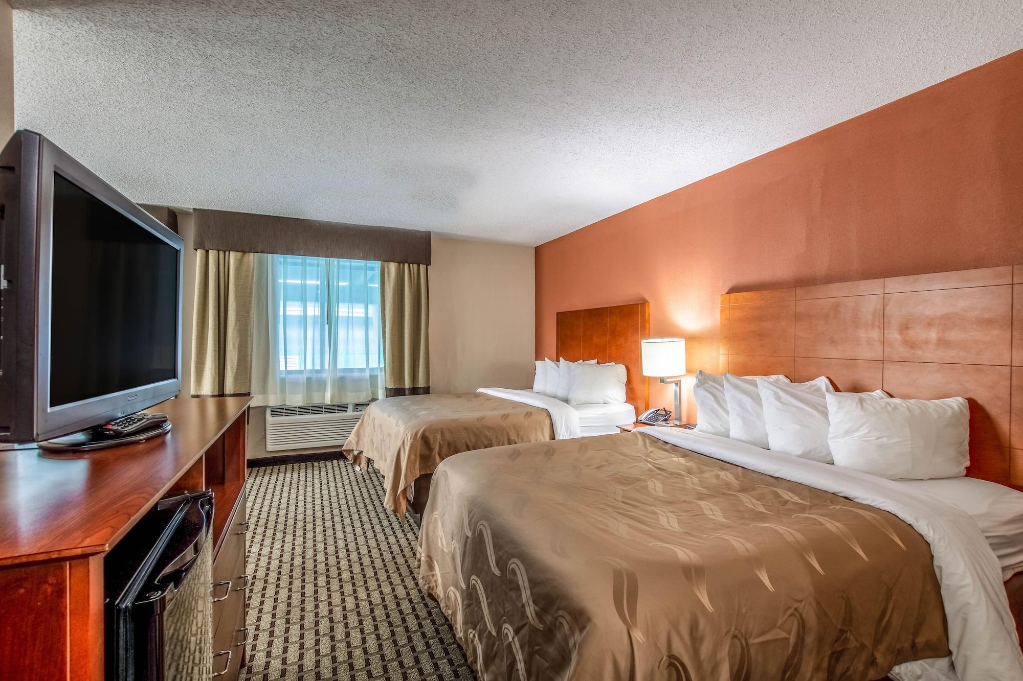 Country & By Radisson, Muskegon, Mi Muskegon