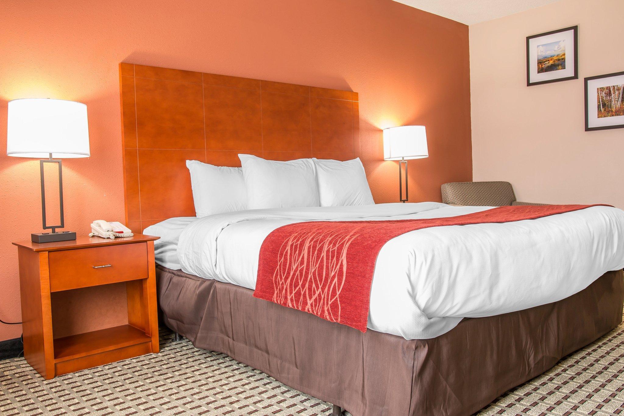 Hotel Country & By Radisson, Muskegon, Mi 3*