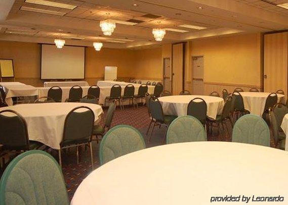 Country & By Radisson, Muskegon, Mi Hotel 3*